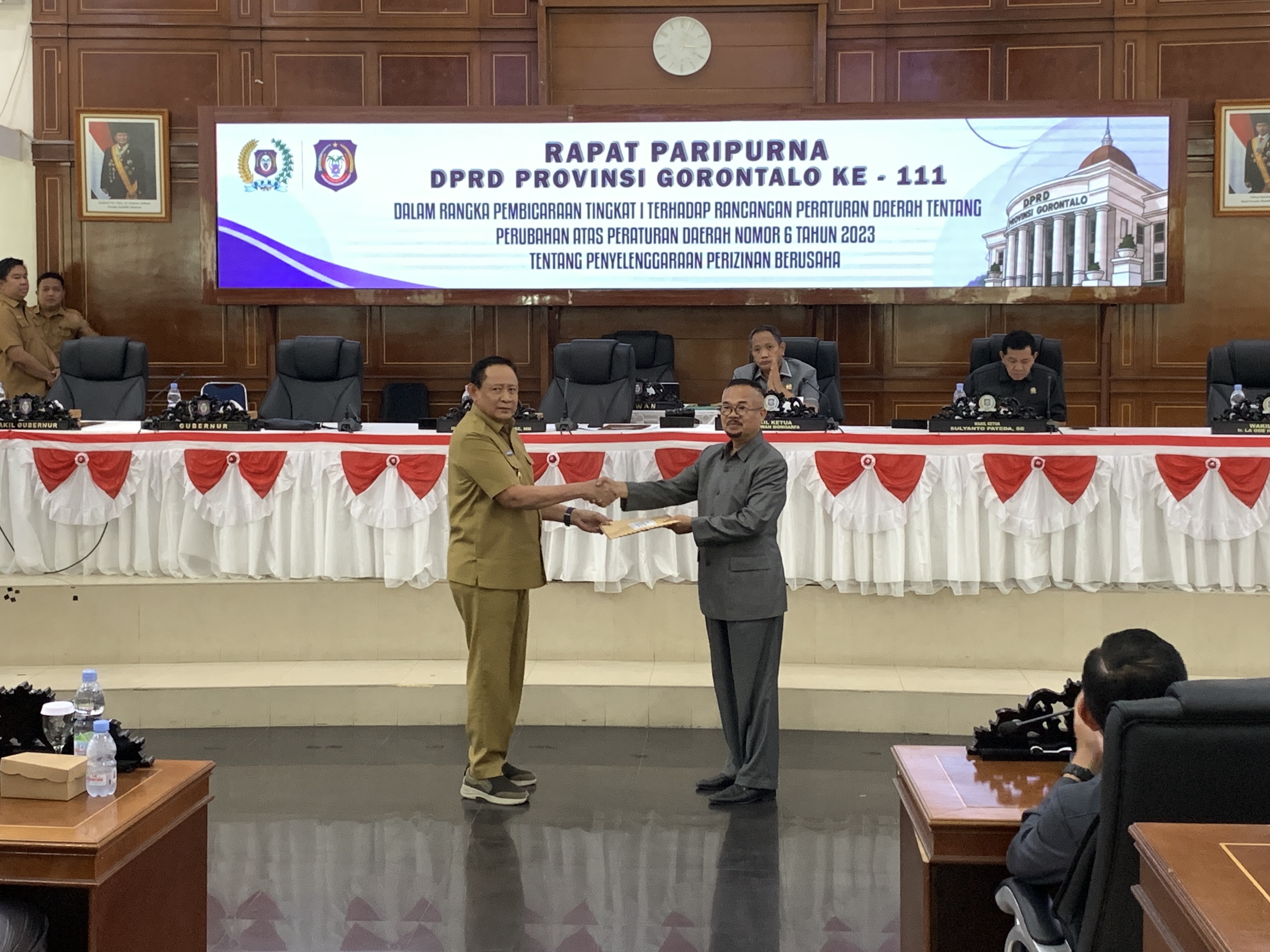  Gubernur Gusnar Dorong Perizinan Usaha Lebih Mudah dan Cepat