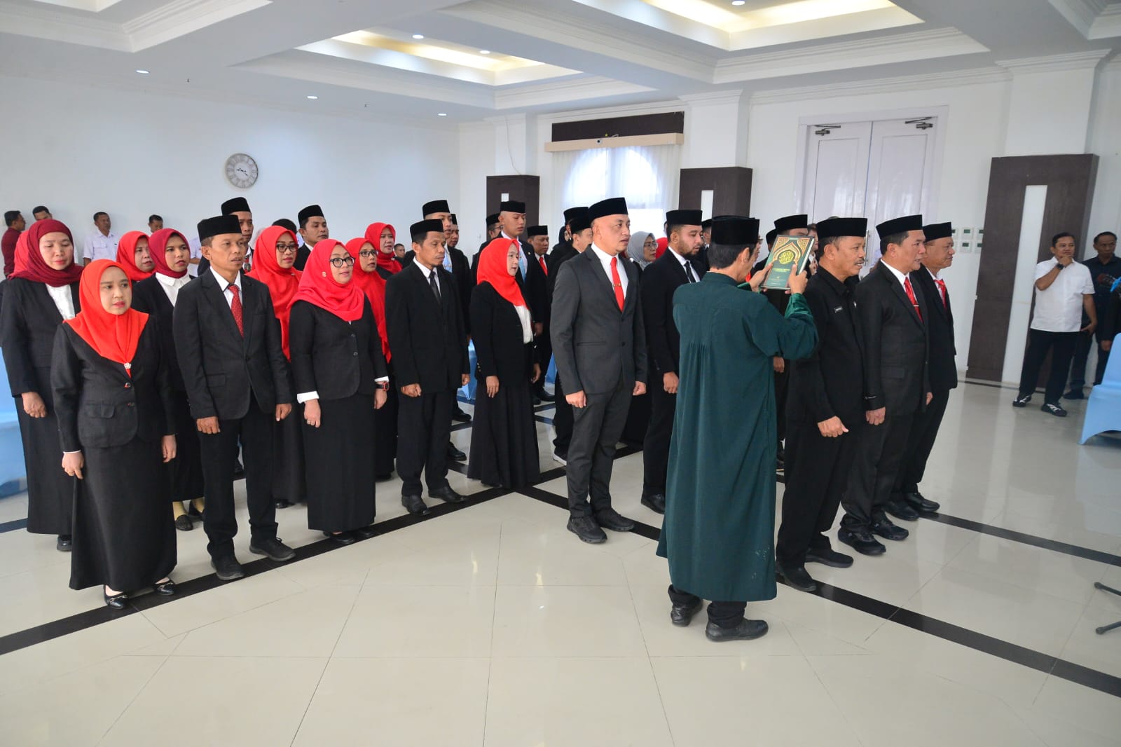  Gubernur Gorontalo lantik 37 Pejabat JPT Pratama, Administrator dan Fungsional
